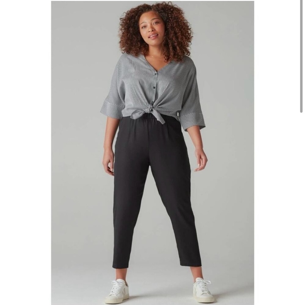 Vetta Capsule black tencel pants size Small